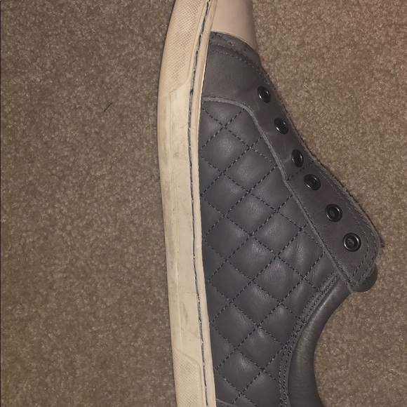 Ugg Gray Sneakers Good Used Condition SIZE 9 - Picture 7 of 8